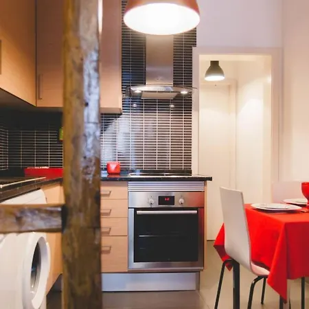 Welcome To Alcantara Apartment *